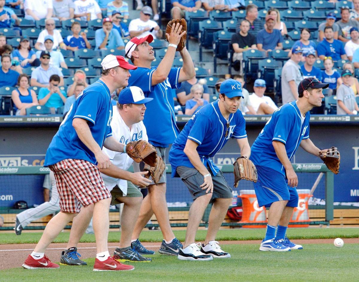 0620-david-koechner-eric-stonestreet-rob-riggle-jason-sudeikis-paul-rudd.jpg